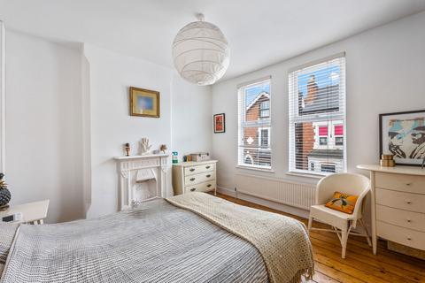 4 bedroom semi-detached house for sale, Rosebery Avenue, West Bridgford, Nottingham, Nottinghamshire, NG2 5FQ