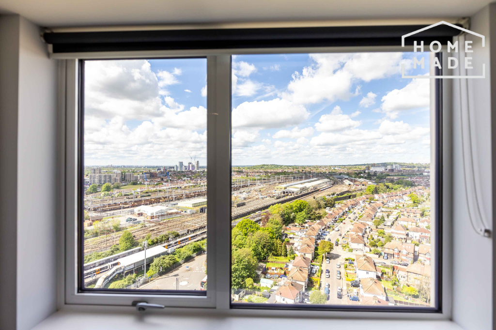 D457b2eeda36e6a299e20d1917e5