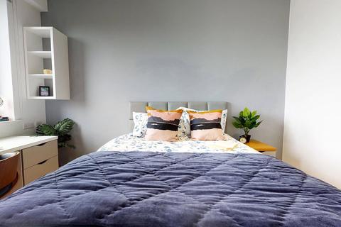 2 bedroom apartment to rent, Apt 1, Q One Residence, Wade Lane LS2