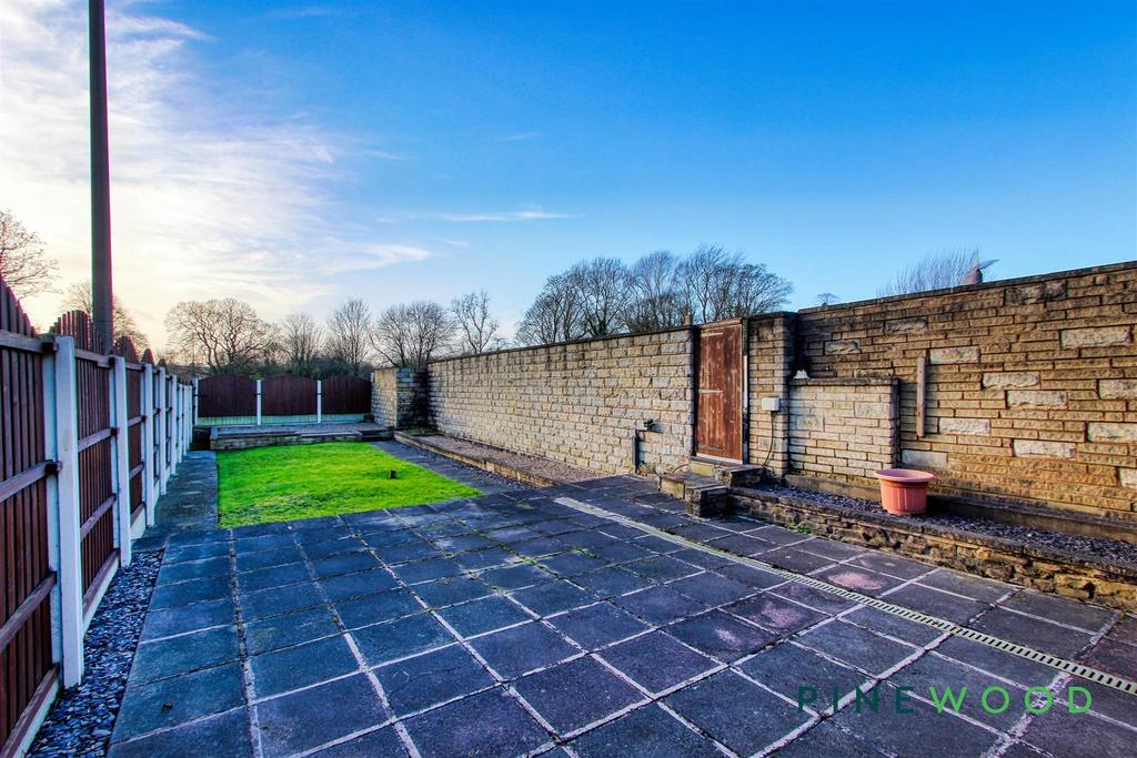 Extra rear garden