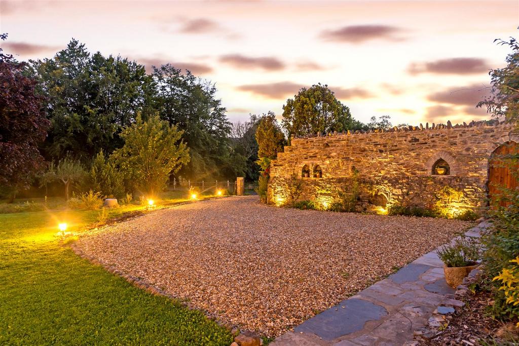 Ludd House Twilight 10.jpg