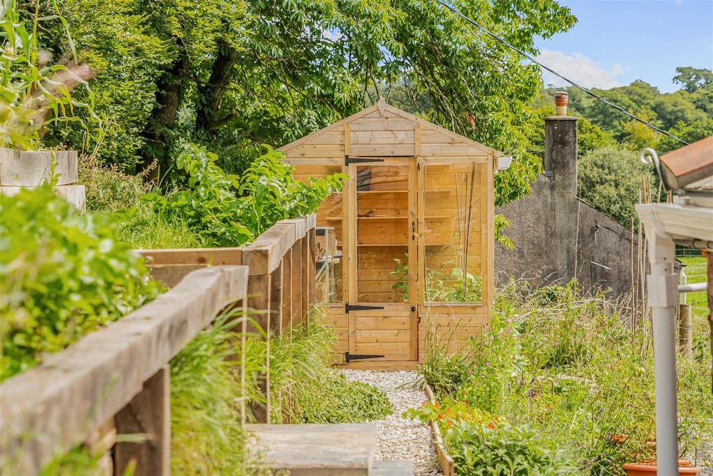 Ludd House Garden Shed.jpg
