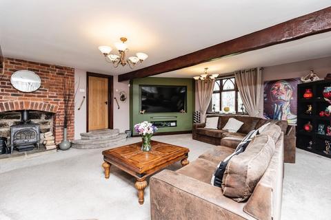 6 bedroom detached house for sale, South Baileygate, Pontefract WF8