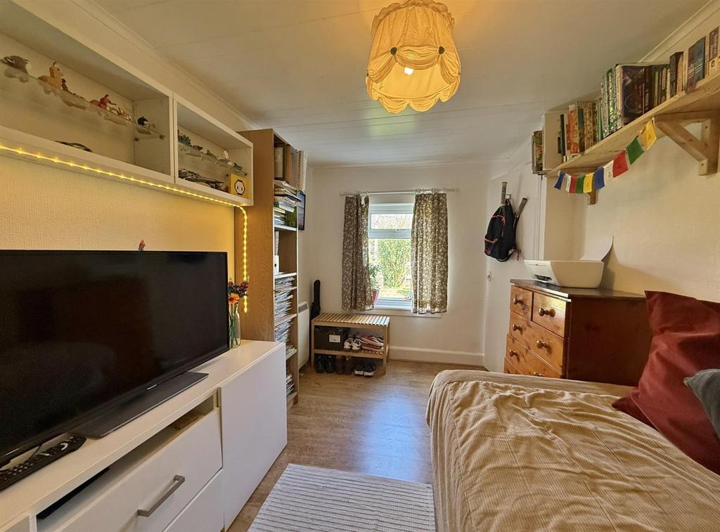 Snug / Bedroom 1