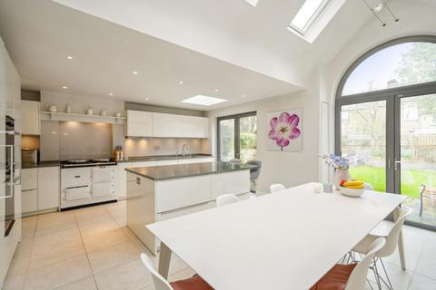 undefined, Elms Road, London, SW4