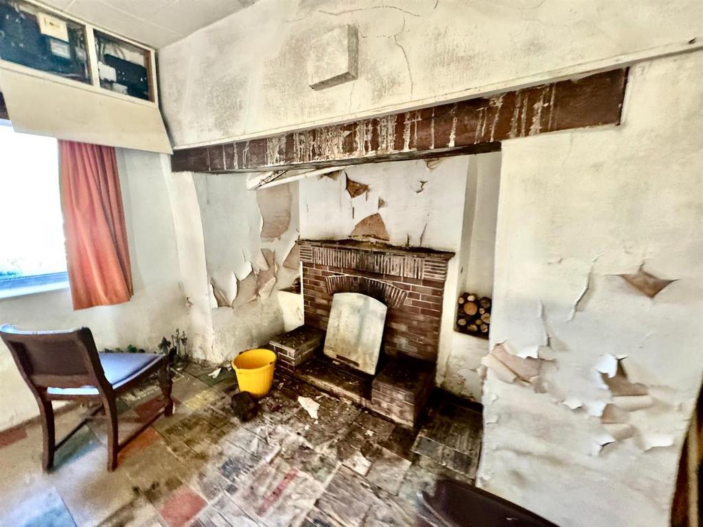 PHOTO-2025-04-08-07-21-31 (7).jpg