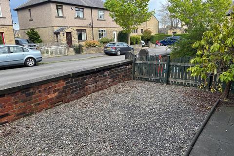3 bedroom terraced house for sale, Adelphi Road, Huddersfield