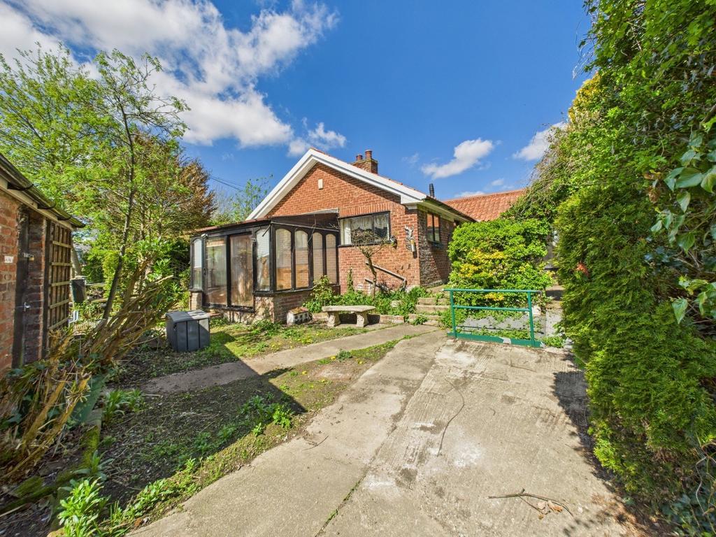 Garden- Side Aspect