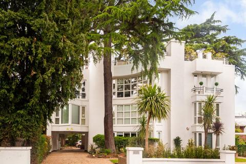 2 bedroom apartment for sale, Clubhouse Apartments, Strawberry Hill