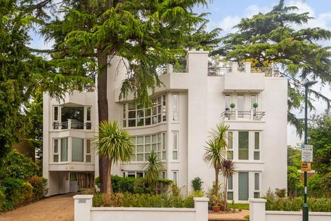 2 bedroom apartment for sale, Clubhouse Apartments, Strawberry Hill