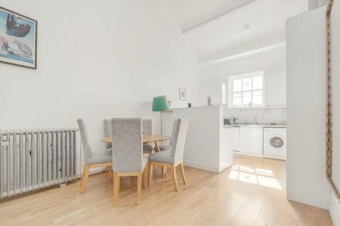 2 bedroom flat for sale, Institute Place, London E8