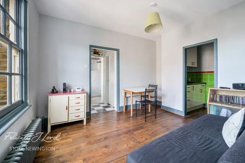1 bedroom flat for sale, Gibson Gardens, London