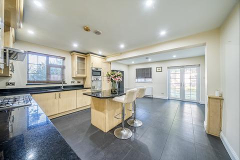 21 Central Avenue, Hayes, UB3 2BN