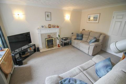 1 bedroom flat for sale, Madeira Court, Knightstone Road