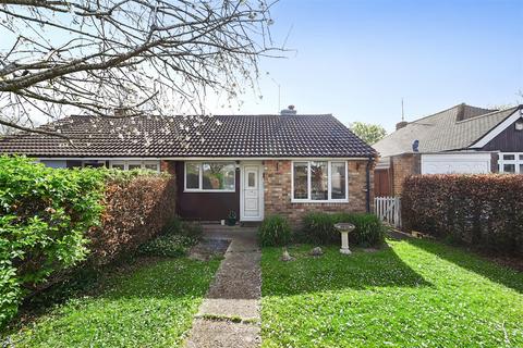 48 Downsview, Small Dole, Henfield, BN5 9YB