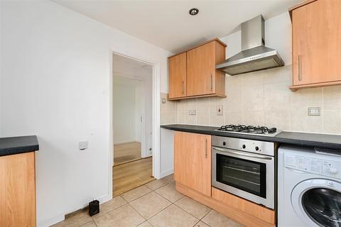 48 Downsview, Small Dole, Henfield, BN5 9YB