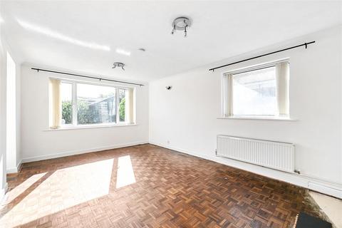 48 Downsview, Small Dole, Henfield, BN5 9YB