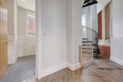 undefined, Brandesbury Square, Woodford Green IG8