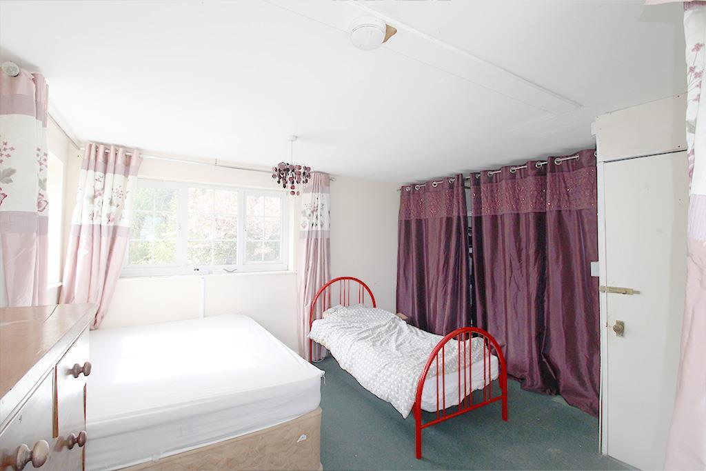 Bedroom two.jpg