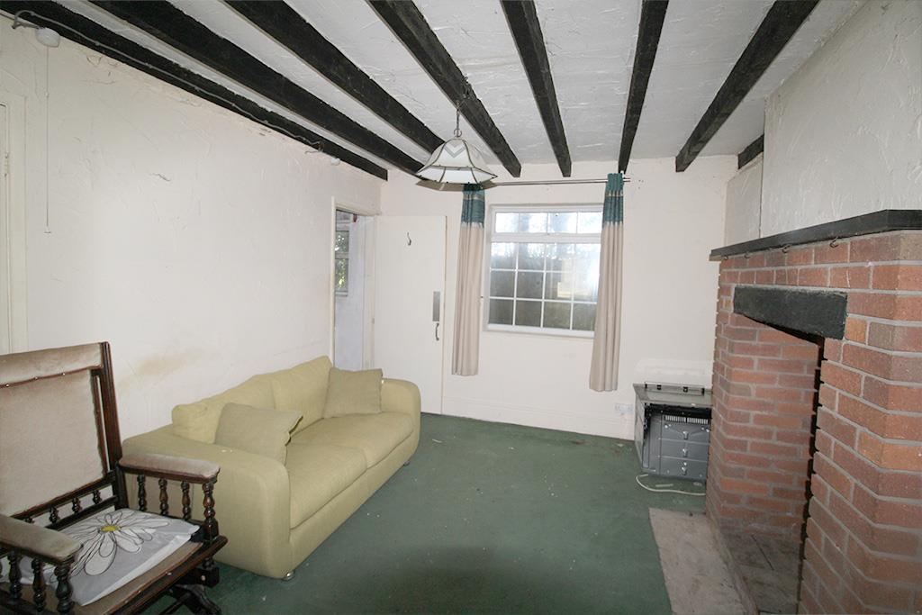 Sitting area 2.jpg