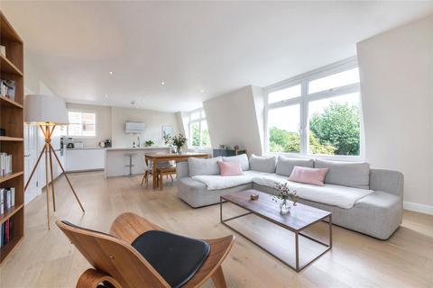 3 bedroom flat to rent, Arkwright Road, Hampstead, London