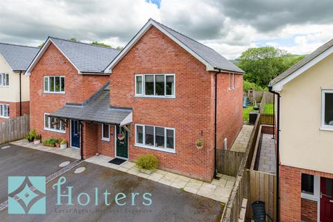 3 The Sidings, Garth, Llangammarch Wells, LD4 4AJ