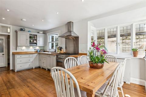 4 bedroom semi-detached house for sale, Heslop Road, London, SW12