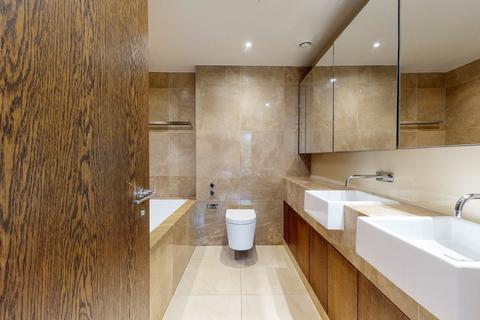3 bedroom flat to rent, Cremer Street