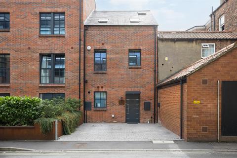 Quadrant House Bootham Row, York, YO30 7BP