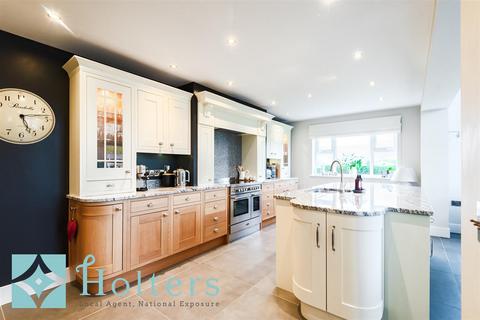 4 bedroom detached bungalow for sale, Hen-Domen, Montgomery SY15