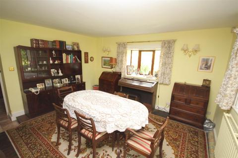 3 bedroom cottage for sale, Salisbury SP4