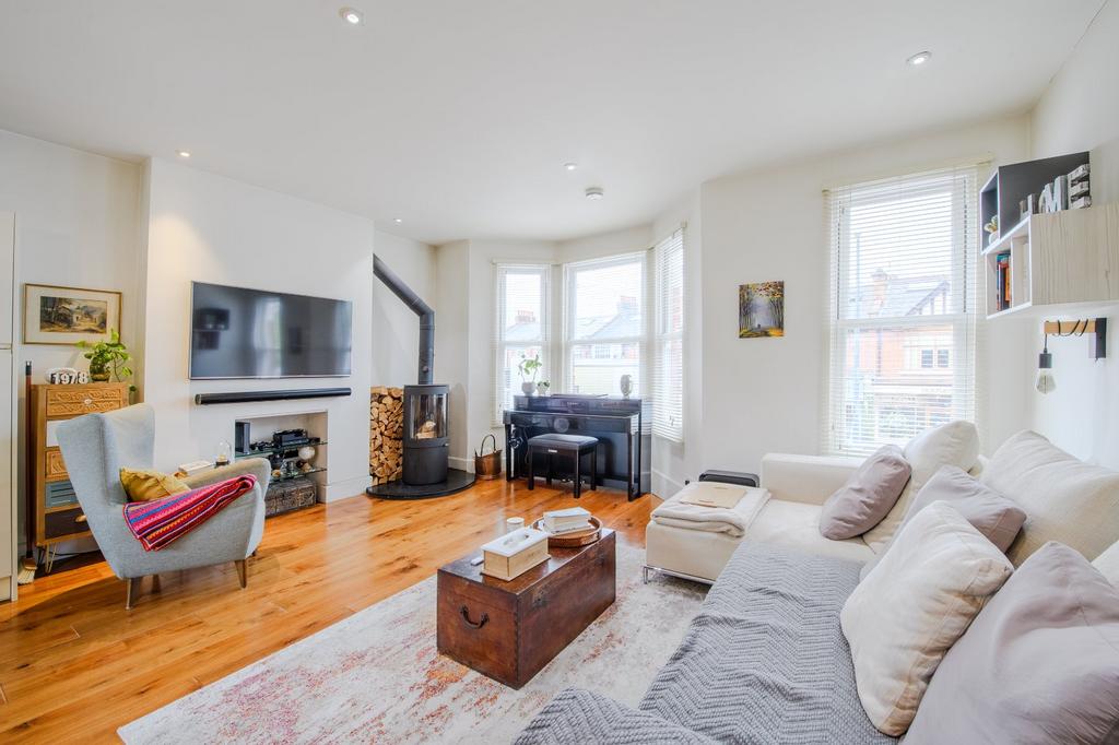 Apartment in London - View 2