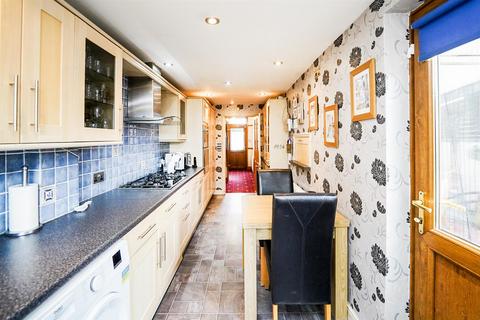 4 bedroom terraced house for sale, Lower Hall Lane, Chingford