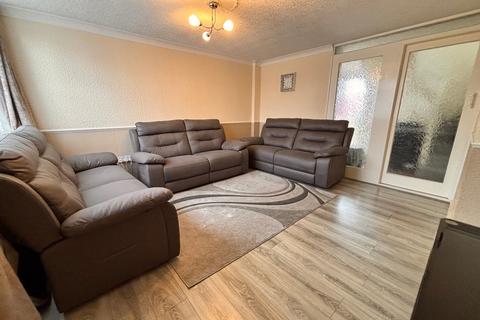 3 bedroom townhouse for sale, Barrington Close, Walsall, WS5