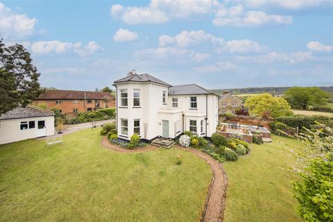 5 bedroom detached house for sale, Chapel Street, West Malling ME19