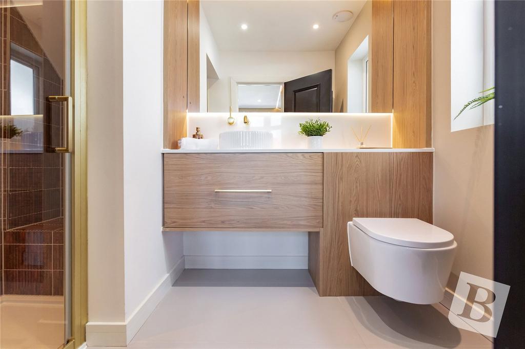 Master En-Suite