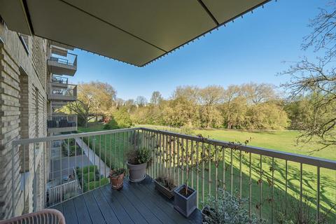 2 bedroom flat for sale, Dixie Court, Adenmore Road, London, SE6 4FA