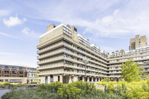 Studio for sale, Barbican, London EC2Y