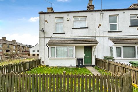 112 Undercliffe Road, Bradford, BD2 3BN