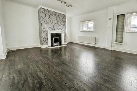 112 Undercliffe Road, Bradford, BD2 3BN