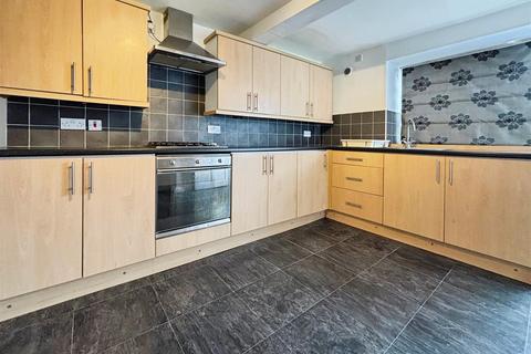 112 Undercliffe Road, Bradford, BD2 3BN