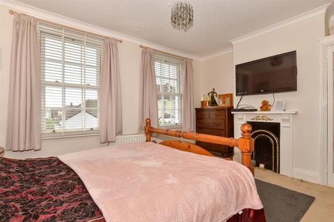 10 Raglan Road, Belvedere, DA17 5EU