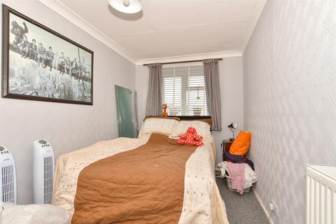 10 Raglan Road, Belvedere, DA17 5EU