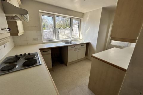 38 Cae Glas, Llanelli, SA14 8AR