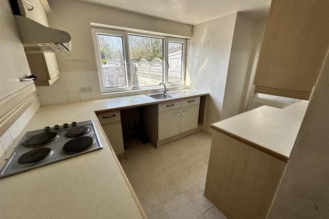 38 Cae Glas, Llanelli, SA14 8AR