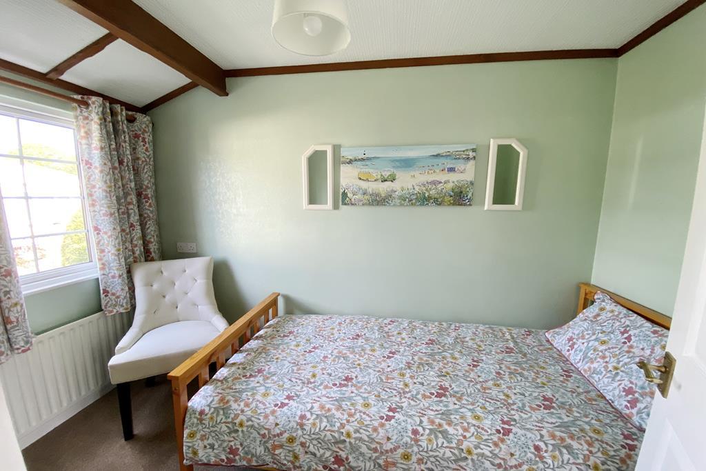 Bedroom 3/Study