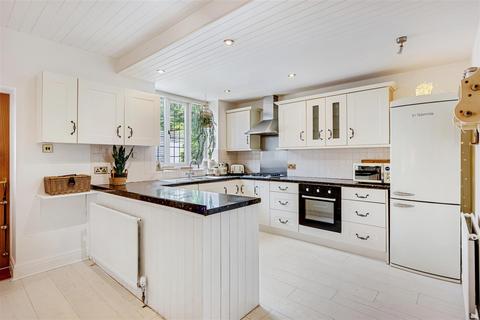 4 bedroom cottage for sale, West Hyde, Lymm WA13