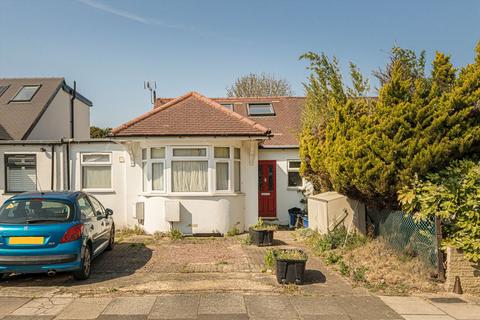 22 Glasbrook Avenue, Twickenham, TW2 6AH