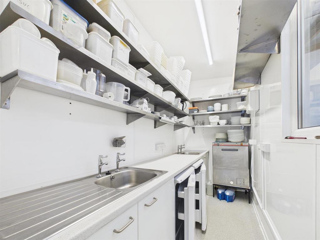 CAM01381 G0-PR0220-STILL008.jpg