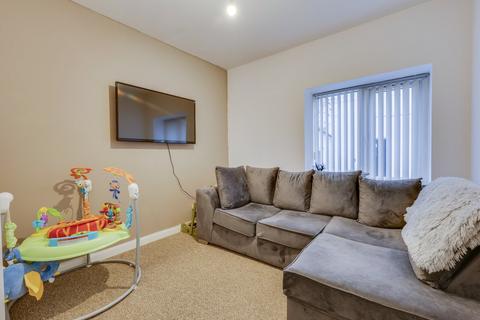 2 bedroom duplex for sale, Whingate, Leeds, West Yorkshire, LS12